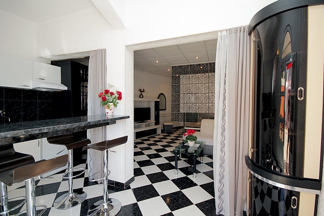 Апартаменты Apartments Kruna Jovanović Сутоморе-14