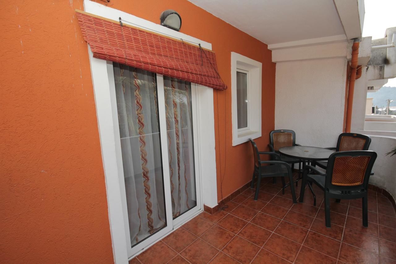 Апартаменты Apartments Kruna Jovanović Сутоморе