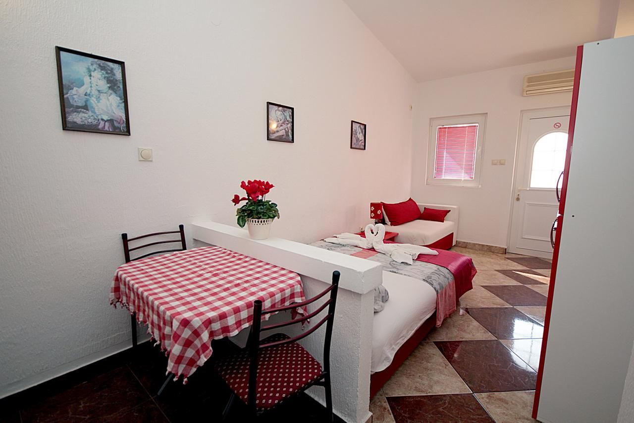 Апартаменты Apartments Kruna Jovanović Сутоморе-44