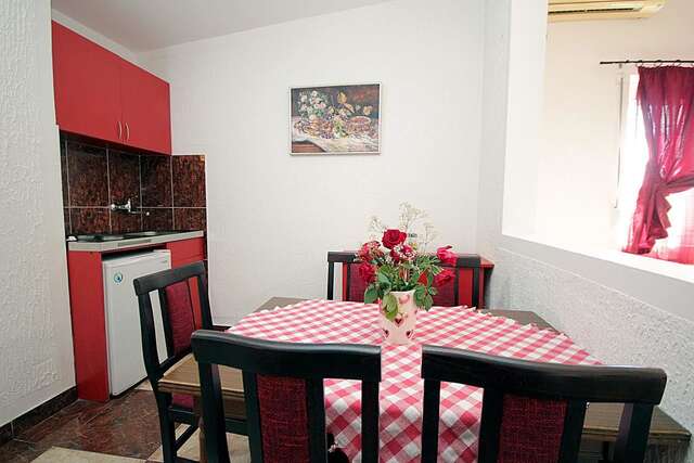 Апартаменты Apartments Kruna Jovanović Сутоморе-21