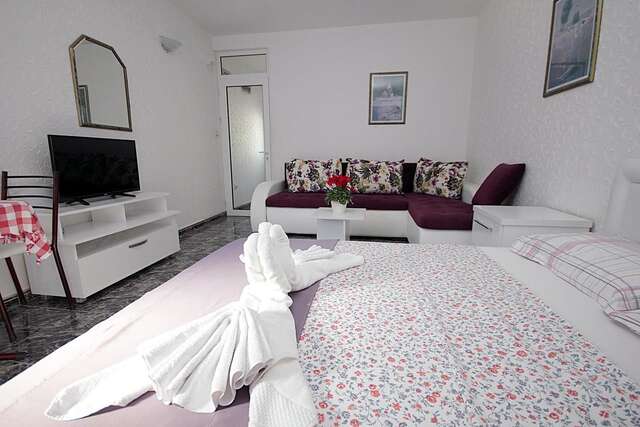 Апартаменты Apartments Kruna Jovanović Сутоморе-39